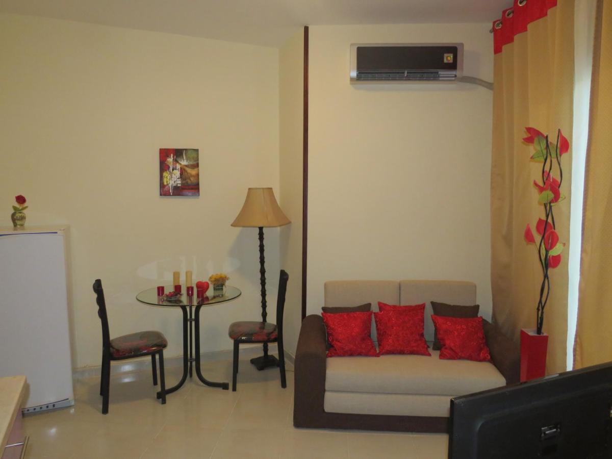 Apartment Dolce Vita Near The Sea Redsealine Hurghada Bagian luar foto